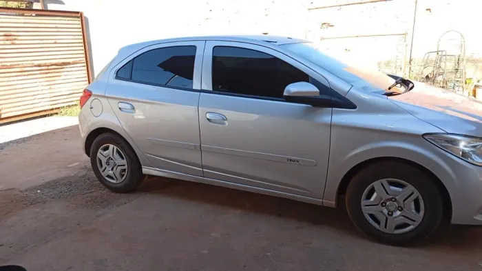Chevrolet Onix JOY Hatch 1.0 8V Flex Mec. 4P 2018