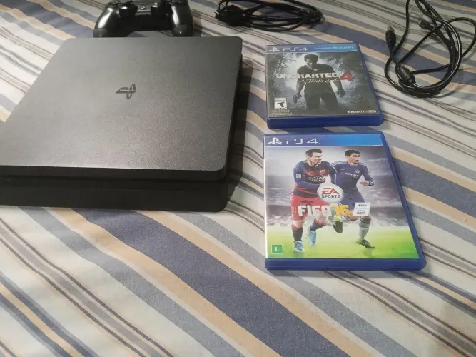 Playstation 4 de 1 tera com 1 controle!
