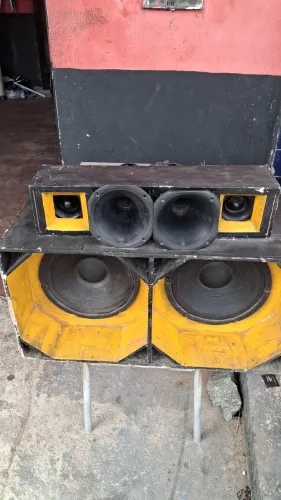 Vende se já estalada
