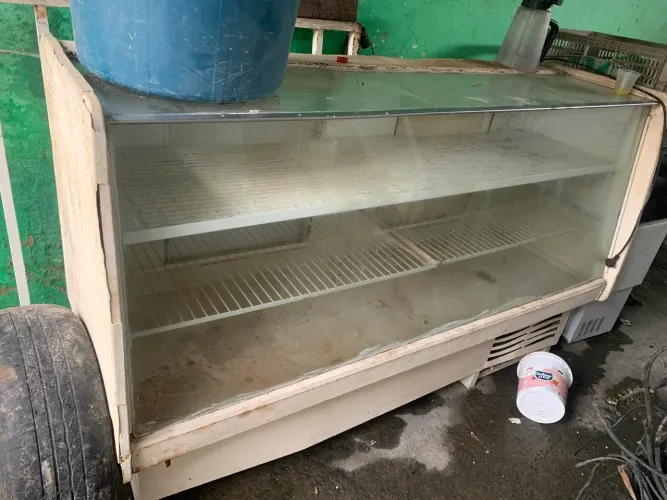 Balcão de vitrine ou expositor de pão 
