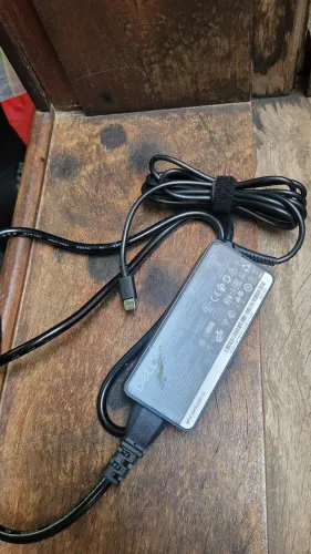 Fonte original notebook Dell entrada tipo C 65w