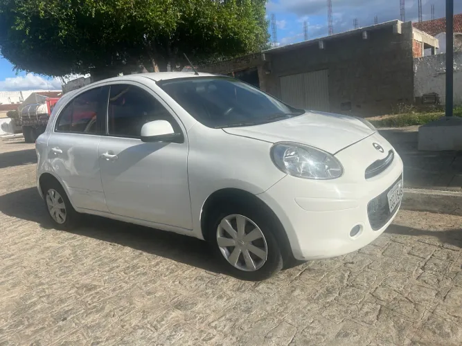 Nissan March S 1.0 16V Flex Fuel 5P 2014