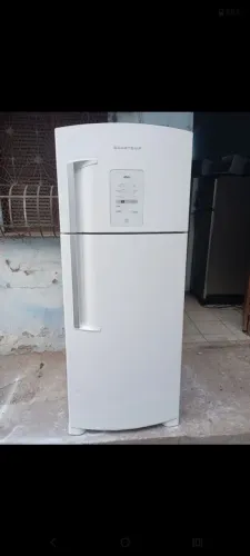 Geladeira Brastemp Frost Free semi nova.