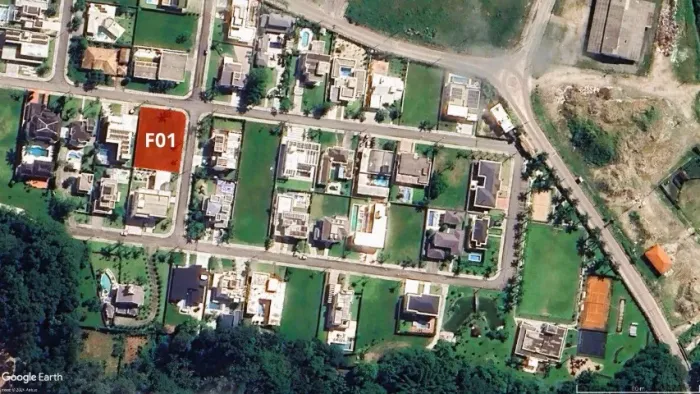TERRENO COND. ALTO PADRÃO COM ÁREA TOTAL DE 1.195,0M², EXC. LOCALIZAÇÃO LAZER COMPLETO