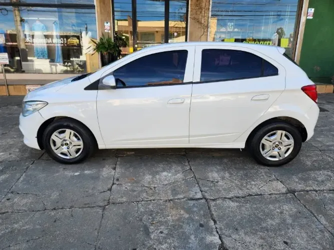 Chevrolet Onix JOY Hatch 1.0 8V Flex Mec. 4P 2018
