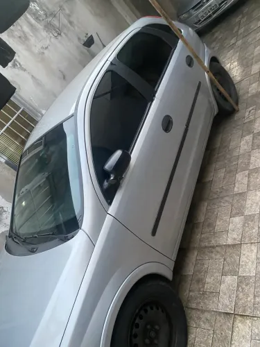 Chevrolet Corsa Hatchback 1.0 MPFI 8V 71cv 5P 2002