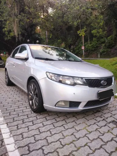 Kia Motors Cerato 1.6 16V Aut. 2013