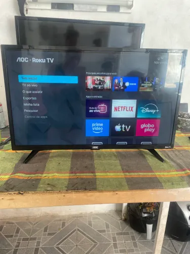 Televisão AOC Roku Tc