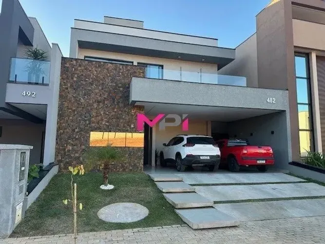 CASA A VENDA NO CONDOMÍNIO CAMPOS DE MEDEIROS EM JUNDIAÍ.