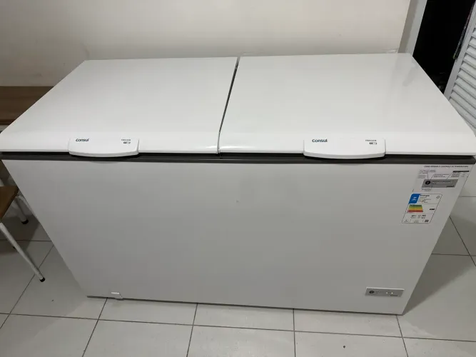 Freezer 534 L semi novo