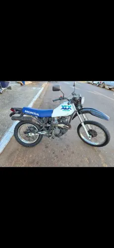 Moto XLX 250