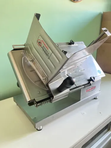 Fatiador de frios Bermar, modelo BM 06 NR.