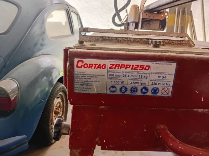 Máquina da cortag