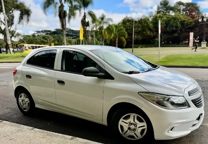 Chevrolet Onix JOY Hatch 1.0 8V Flex Mec. 4P 2018