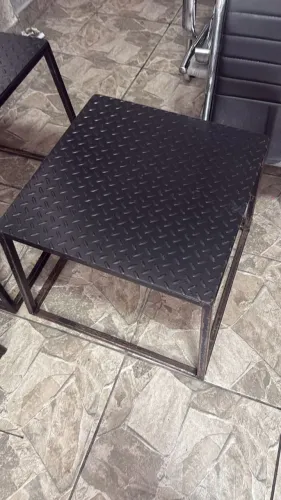 Plataforma de salto antiderrapante de ferro