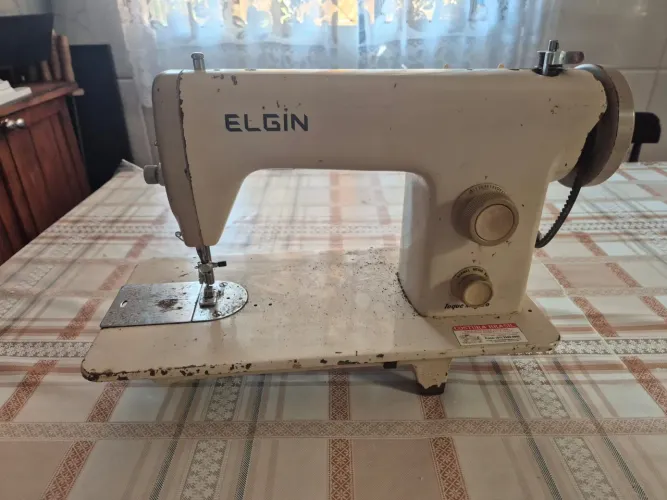 Maquina da marca ELGIN