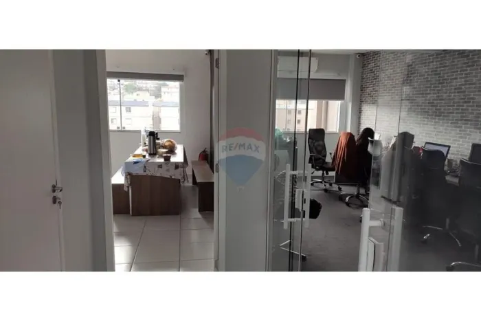 Prédio Comercial IDEAL no Macedo