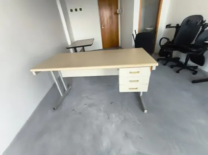 CONJUNTO 3 MESAS PARA ESCRITORIO