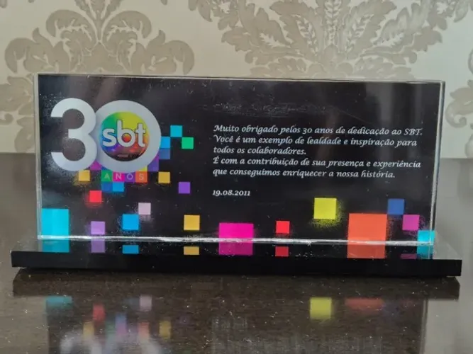 Placa Comemorativa 30 Anos Sbt. 2011. Item Especial!