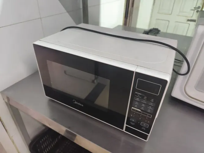 Micro-ondas 20L MRAS22 Midea