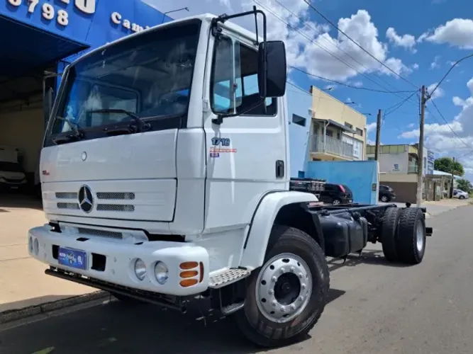 M.Benz 1718 Top Brike 4X2 TOCO CHASSIS - (2011)