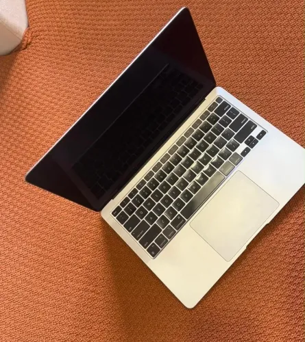 Vendo: MacBook