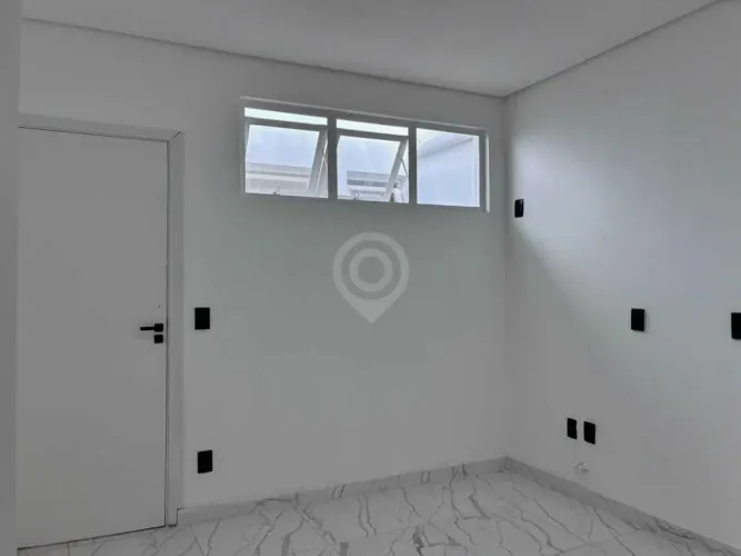 Sala : / Comercial / Centro