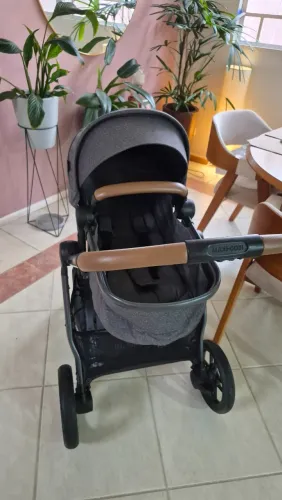 Carrinho Anna3 + bebê conforto Citi Maxi Cosi