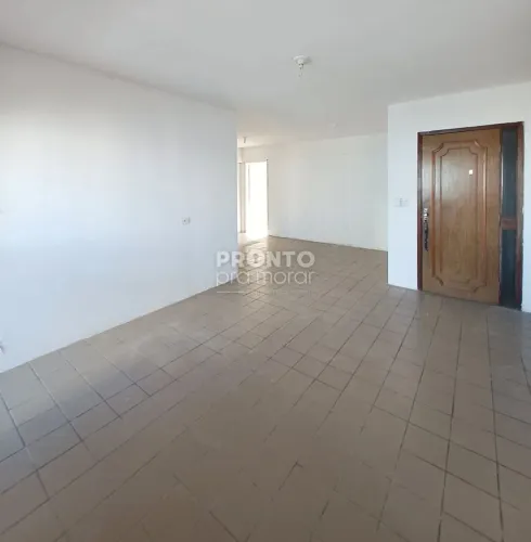 Apartamento com 3 quartos em Boa Viagem
