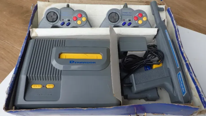 Console Dynavision Radical Completo Na Caixa (Usado)