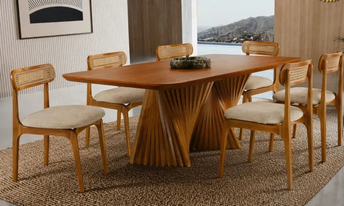 Conjunto de mesa em madeira maciça