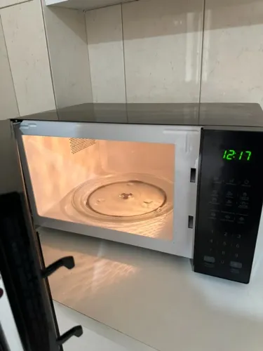 Micro-ondas Agratto 20L - 3 meses de uso