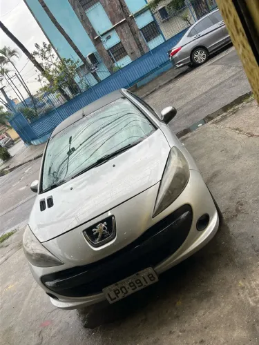Peugeot 207 X-line 1.4 Flex 8V 3P 2010