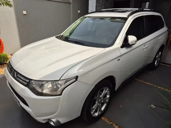 Mitsubishi Outlander 3.0/ GT 3.0 V6 Aut. 2014