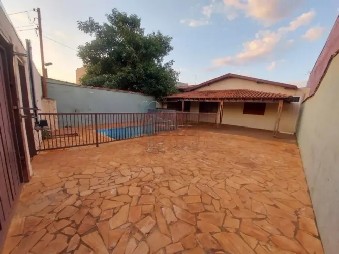 Casa de 147m² com 02 quartos para locação e venda - Parque dos Lagos