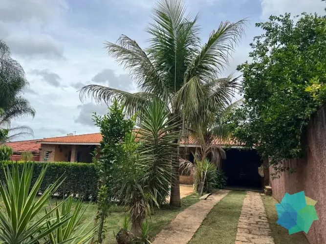 Casa com 4 dormitórios à venda, 300 m² por R$ 730.000 - Jardim Buru - Salto/SP