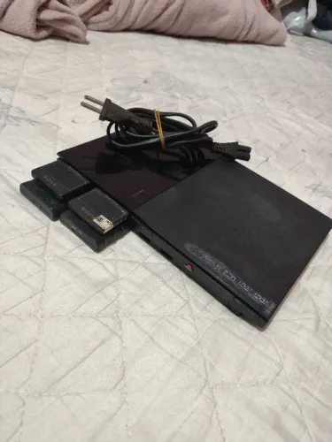 Vende-se PlayStation 2 no preço!