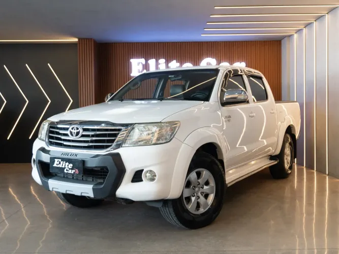 Toyota Hilux CD SRV 4X4 2.7 Flex 16V Aut. 2014