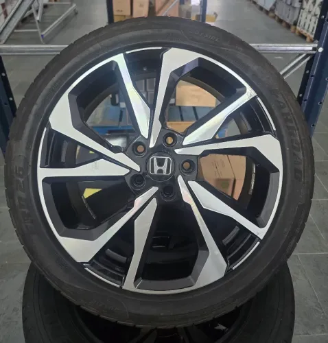 Jogo de roda Civic Si aro 18 marca GT7 furacão 5x114