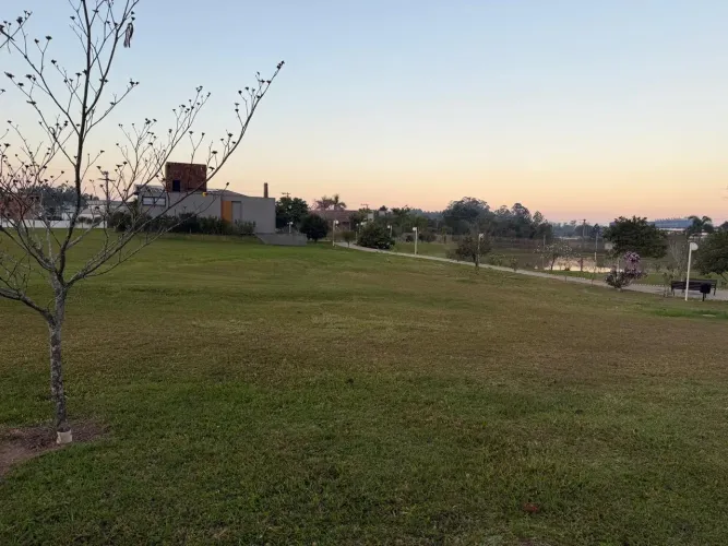 Localização privilegiada- terreno condomínio Garden Ville