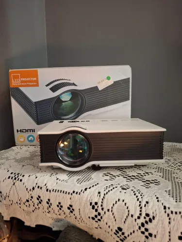 Projetor led UC40 home cinema full HD