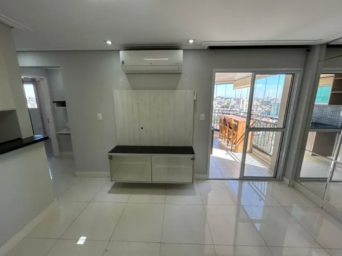 Apartamento planejado com 56 m², 2 dormitórios, suíte e 2 vagas no Campestre R$ 550.000