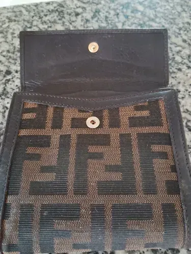 Carteira Fendi original 