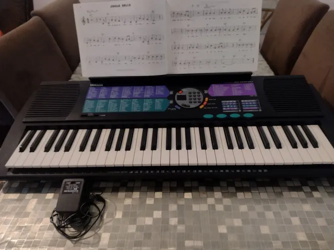 Teclado Yamaha PSR 185 bivolt