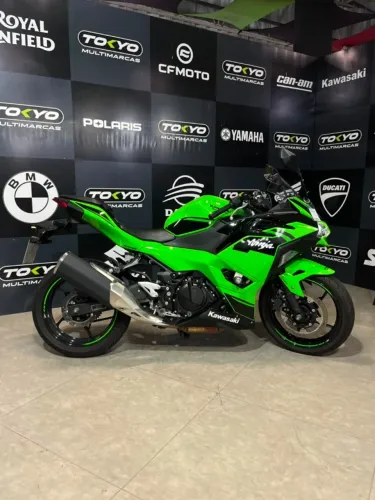 KAWASAKI NINJA 500 KRT SE 2025