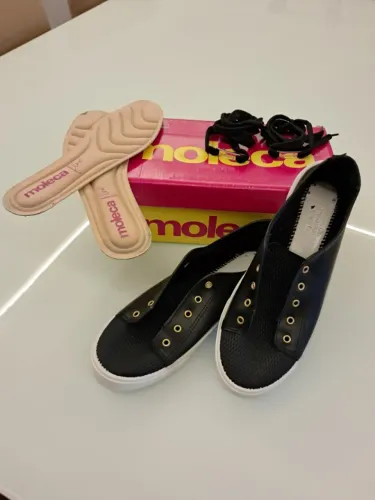 Tenis Moleca Slip On Preto Feminino 36 Com Caixa