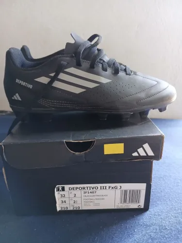 Chuteira adidas infantil tamanho 32 