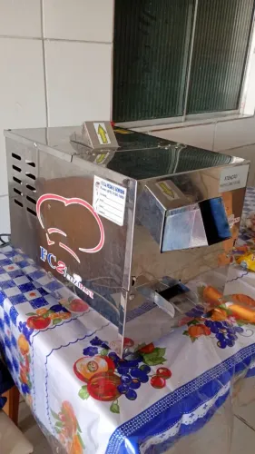 Maquina de caldo de cana