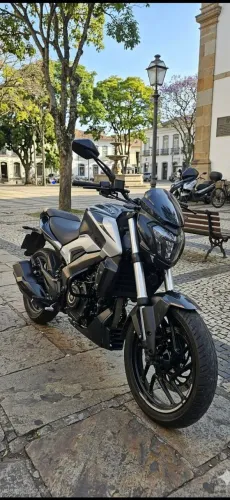 Moto Dominar 250