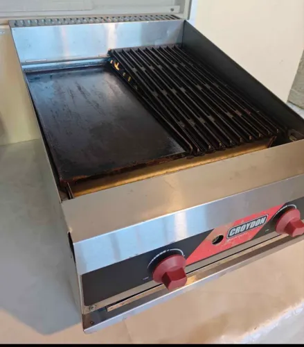 CHAR BROILER CROYDON HEAVY DUTY SEMINOVO ? USADO 2 VEZES APENAS R$ 1.990 ?